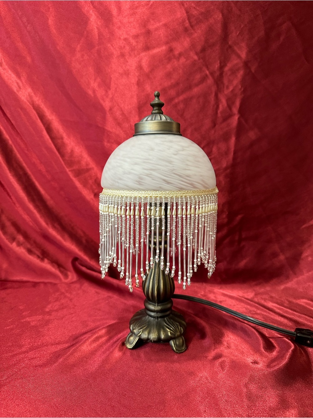 Vintage 1998 Victorian Beaded Table Lamp White Swirl Glass Shade 13" UL